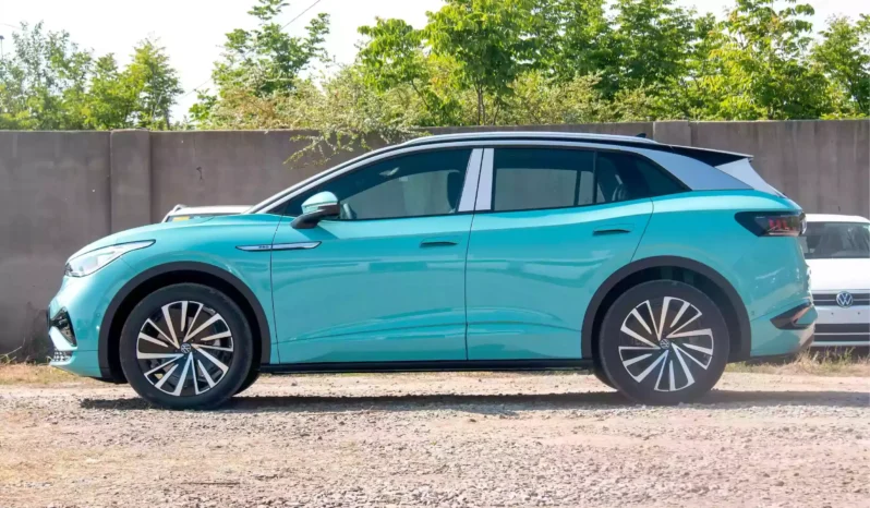 
								Volkswagen ID.4 X full									