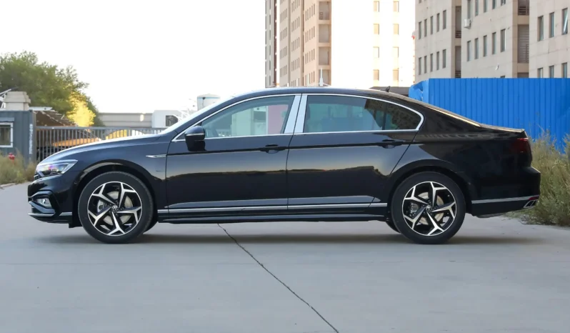 
								Volkswagen Magotan 2023 full									