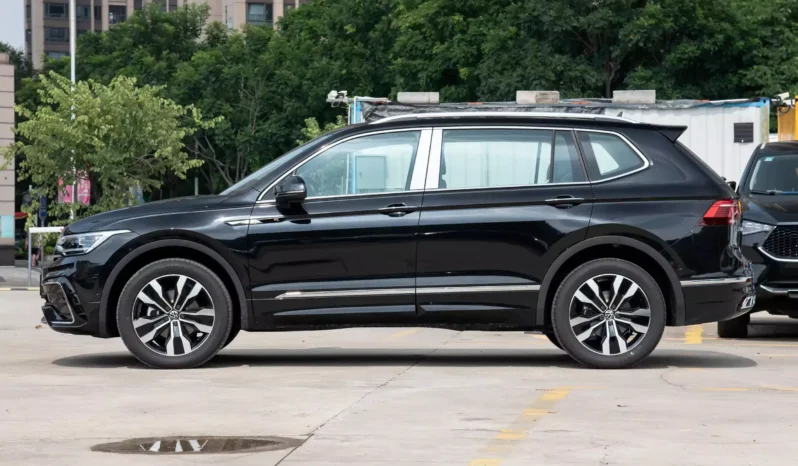 
								Volkswagen Tiguan L full									