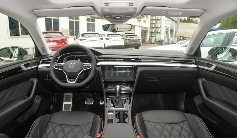 
								Volkswagen Arteon full									